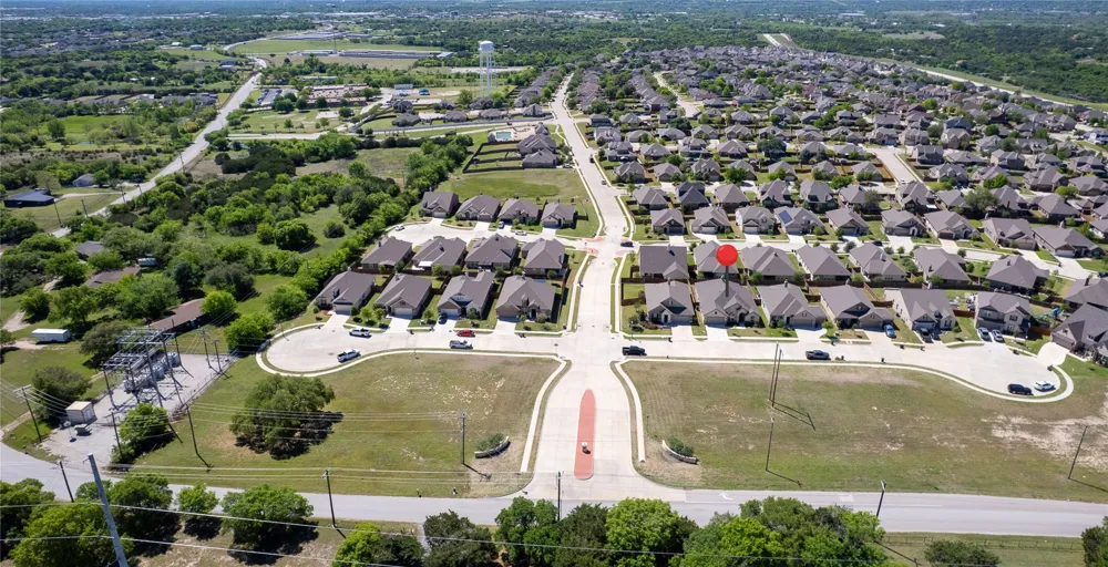 1652 Spur Ledge Court Weatherford, TX 76087