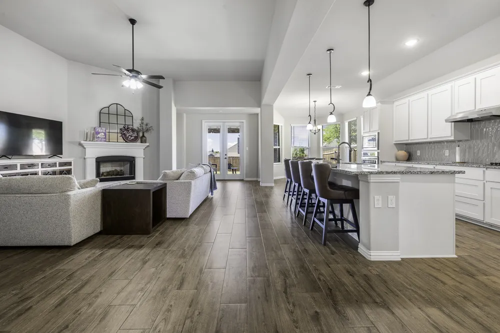 1652 Spur Ledge Court Weatherford, TX 76087