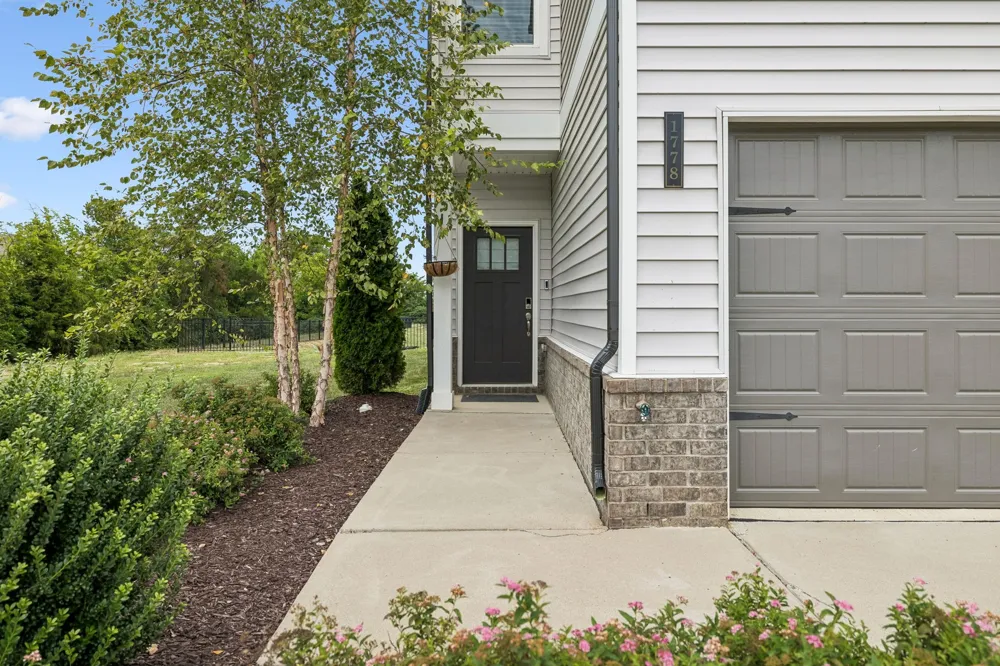 1778 Tahoma Dr Lebanon, TN 37087