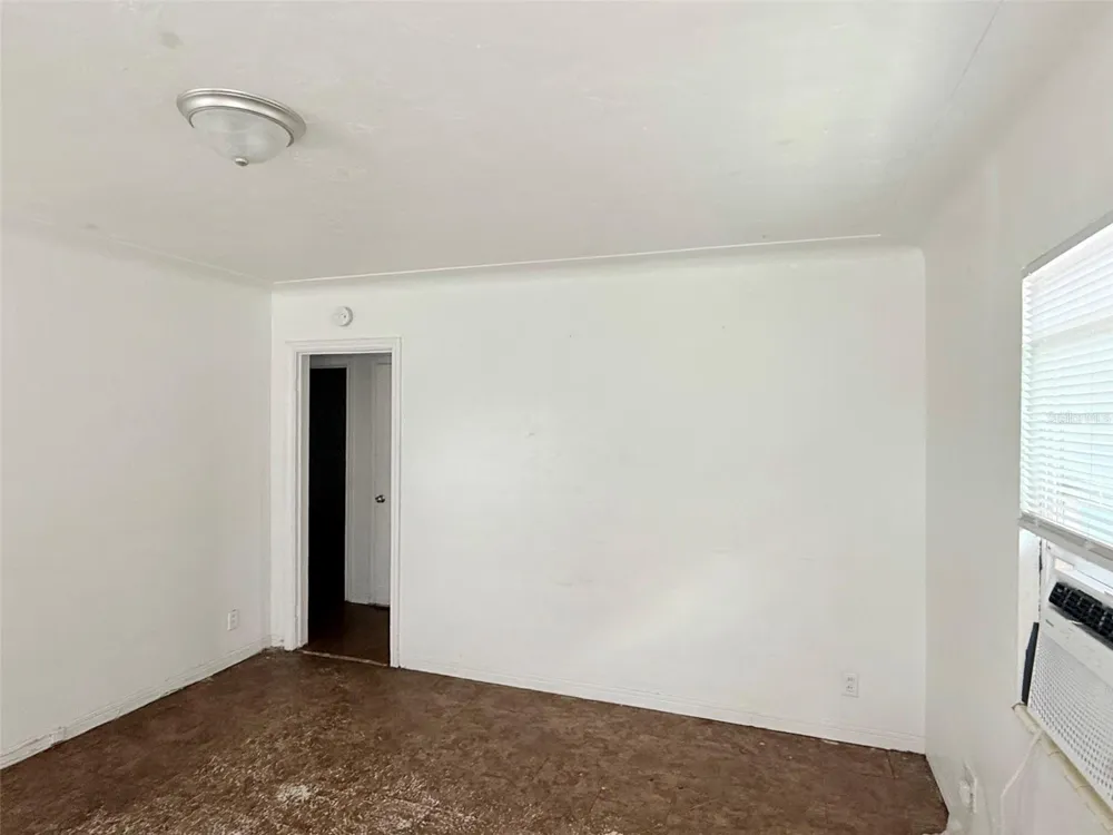 1201 22ND AVENUE S #2 St Petersburg, FL 33705