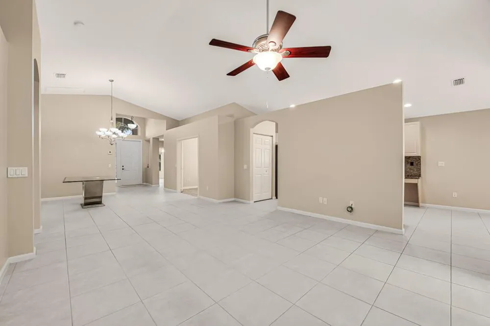 7578 Starfish Reef Lane Lake Worth, FL 33467