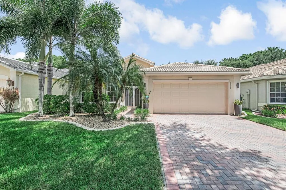 7578 Starfish Reef Lane Lake Worth, FL 33467