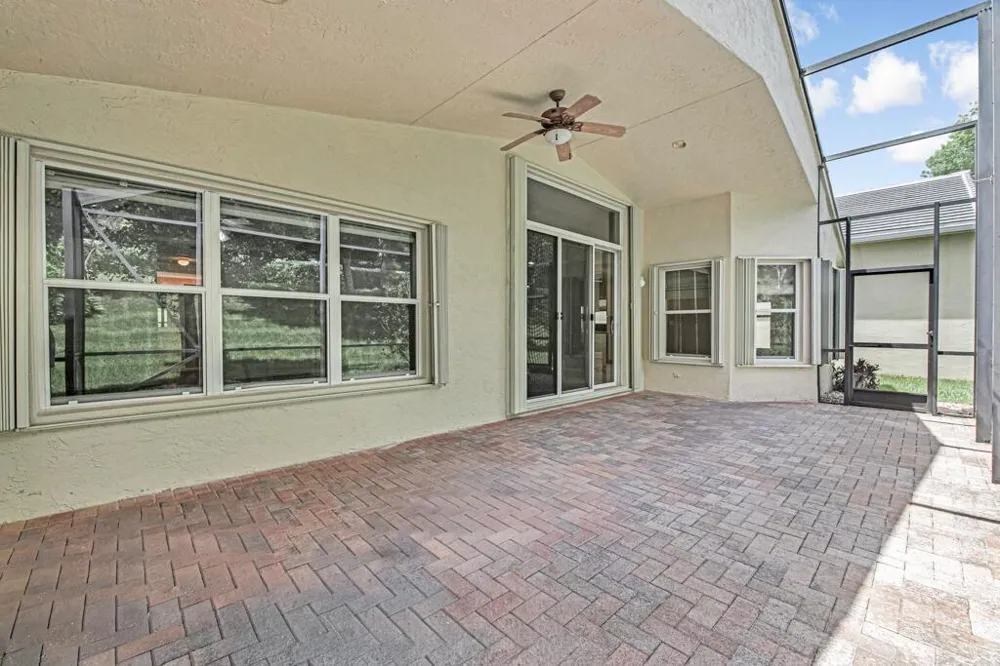 7578 Starfish Reef Lane Lake Worth, FL 33467