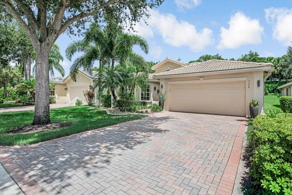 7578 Starfish Reef Lane Lake Worth, FL 33467