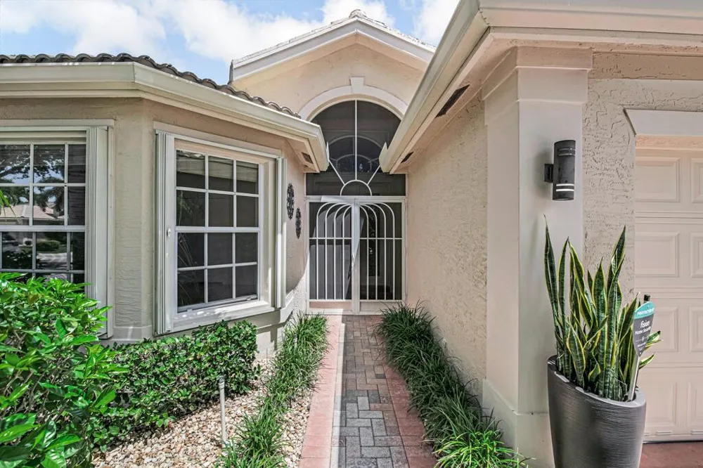 7578 Starfish Reef Lane Lake Worth, FL 33467