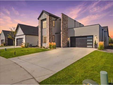 1724 Barefoot Drive