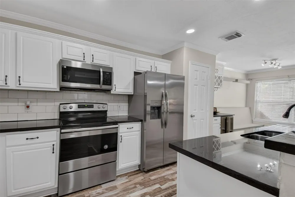 38 Wineberry Place The Woodlands, TX 77382