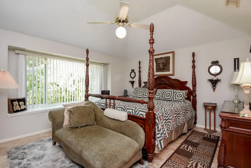 222 High Meadows Drive Sugar Land, TX 77479