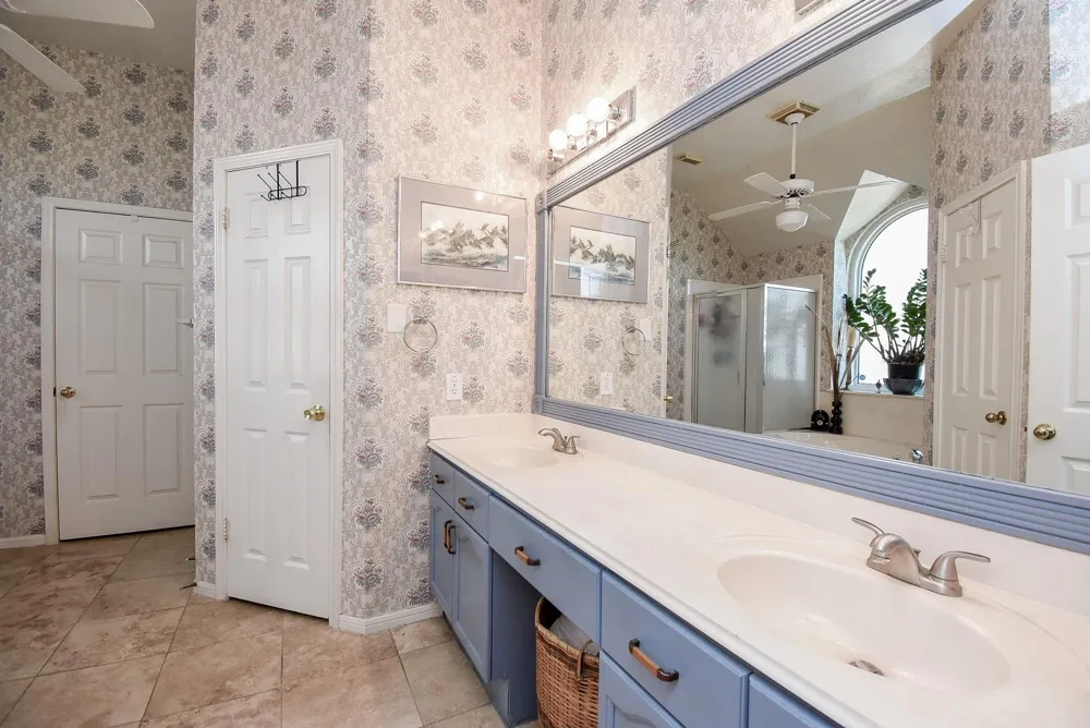 222 High Meadows Drive Sugar Land, TX 77479