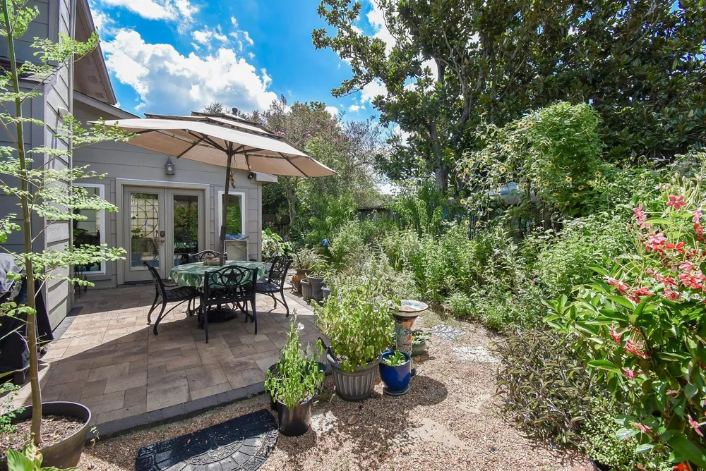 222 High Meadows Drive Sugar Land, TX 77479
