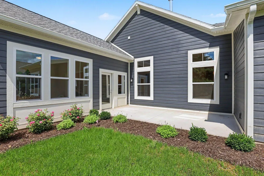 4708 Knapp Bluff Drive NE Grand Rapids, MI 49525