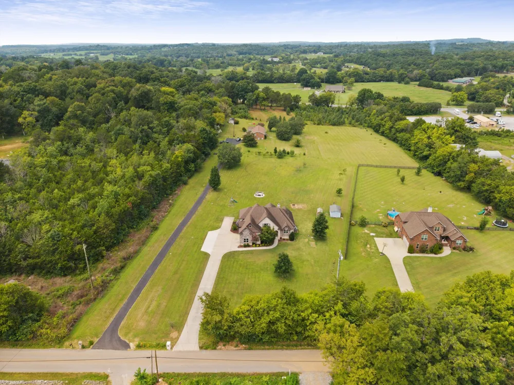 6258 Old Murfreesboro Rd E Lebanon, TN 37090