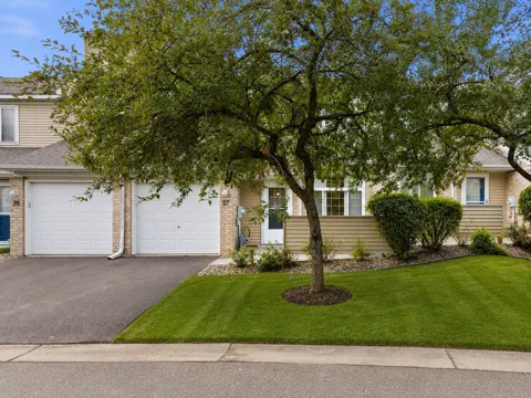 2280 Ranchview Lane #27