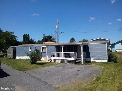 6 ALEXANDER AVENUE