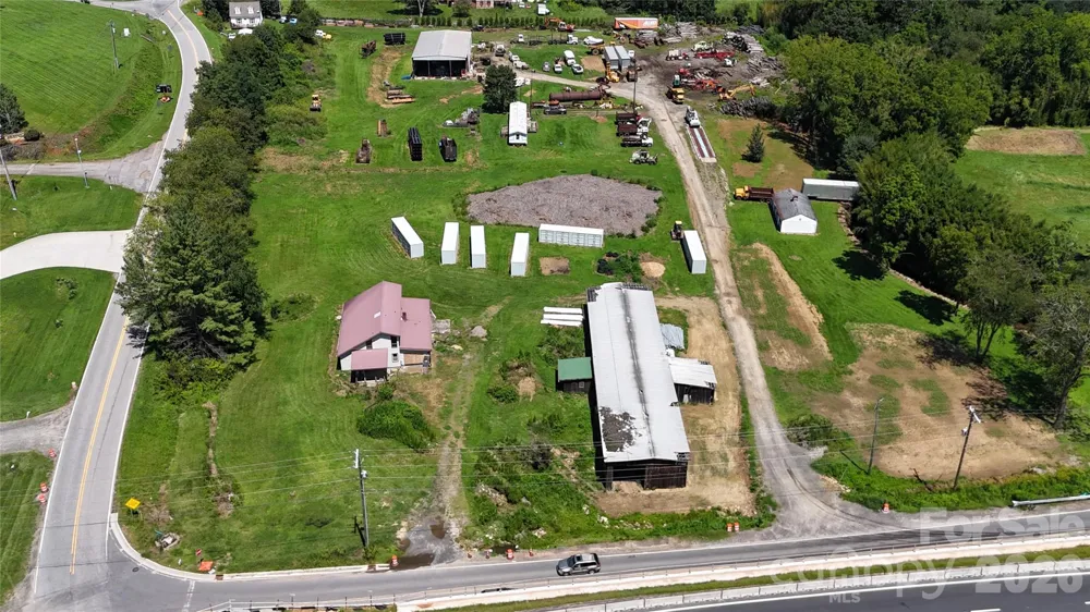 93 Benton Drive Canton, NC 28716