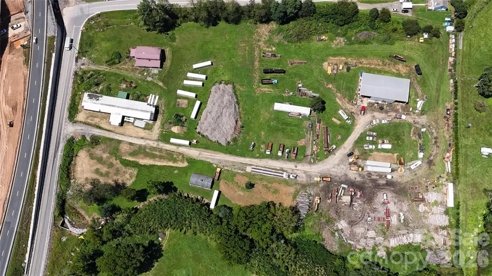 93 Benton Drive Canton, NC 28716