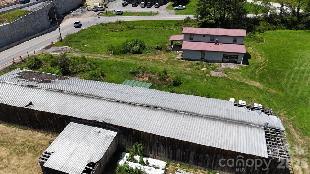93 Benton Drive Canton, NC 28716