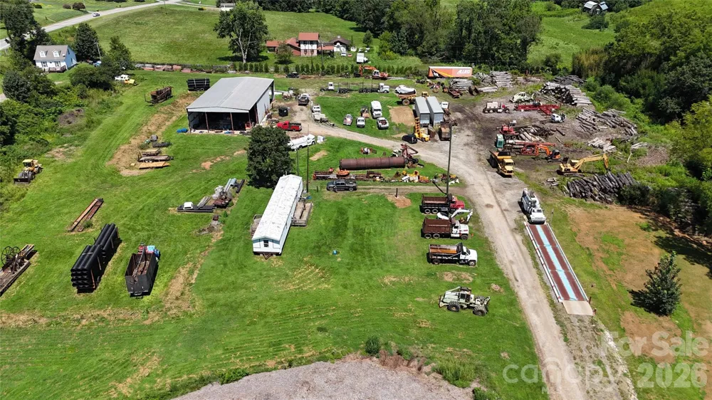 93 Benton Drive Canton, NC 28716