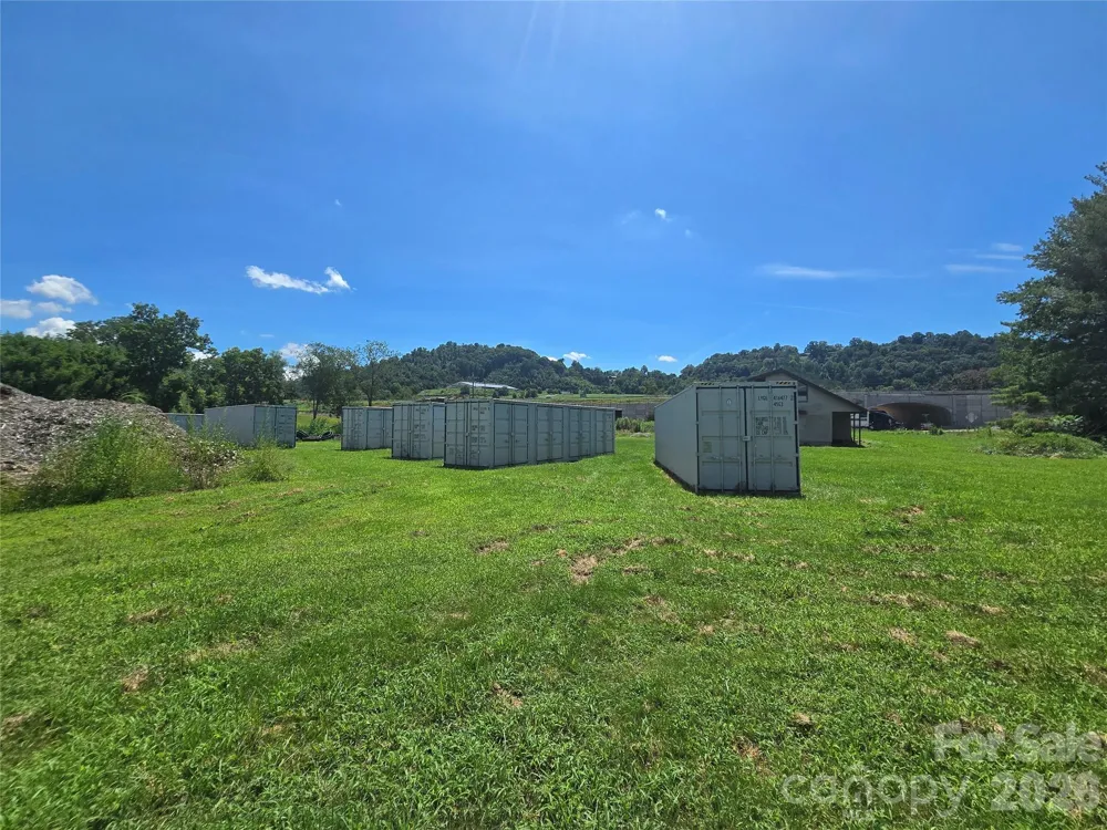 93 Benton Drive Canton, NC 28716
