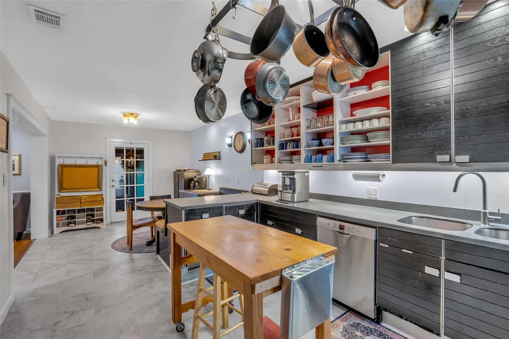 4304 Roseneath Drive Houston, TX 77021