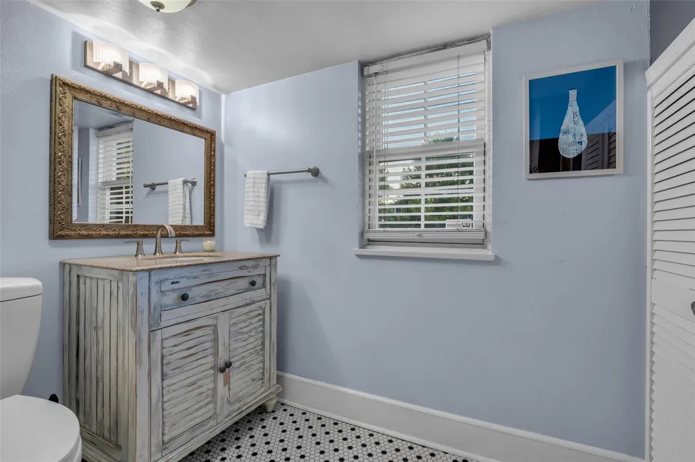 4304 Roseneath Drive Houston, TX 77021