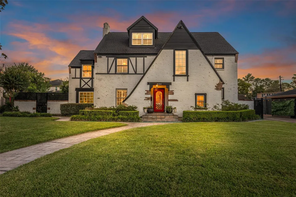 4304 Roseneath Drive Houston, TX 77021