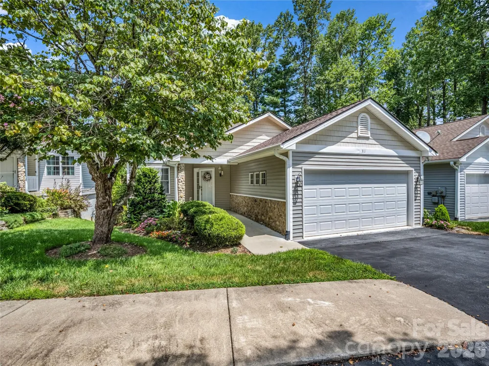 311 Ewarts Hill Road Hendersonville, NC 28739