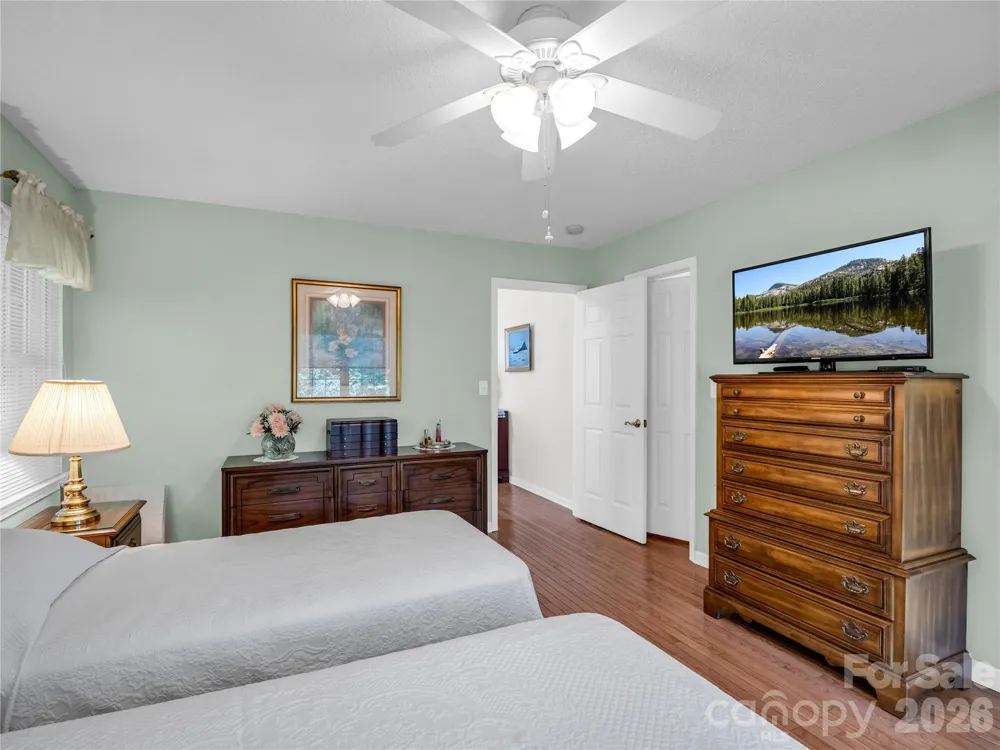 311 Ewarts Hill Road Hendersonville, NC 28739