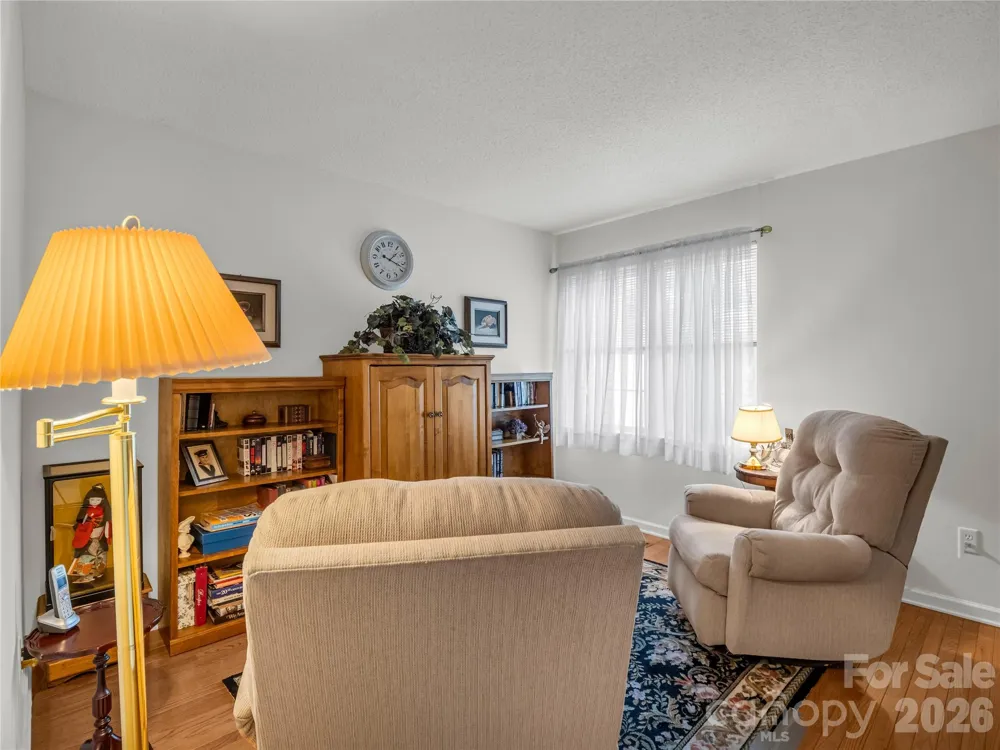 311 Ewarts Hill Road Hendersonville, NC 28739