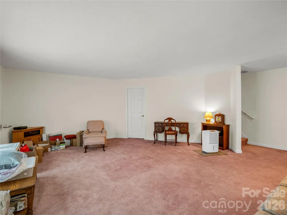 311 Ewarts Hill Road Hendersonville, NC 28739