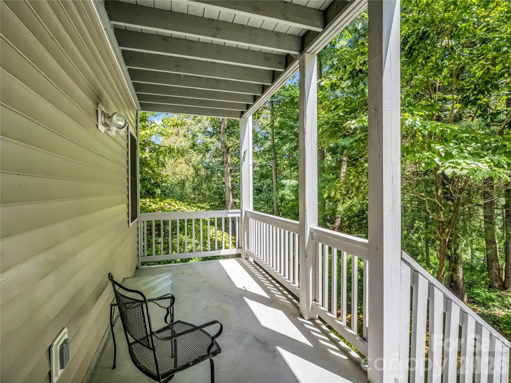 311 Ewarts Hill Road Hendersonville, NC 28739