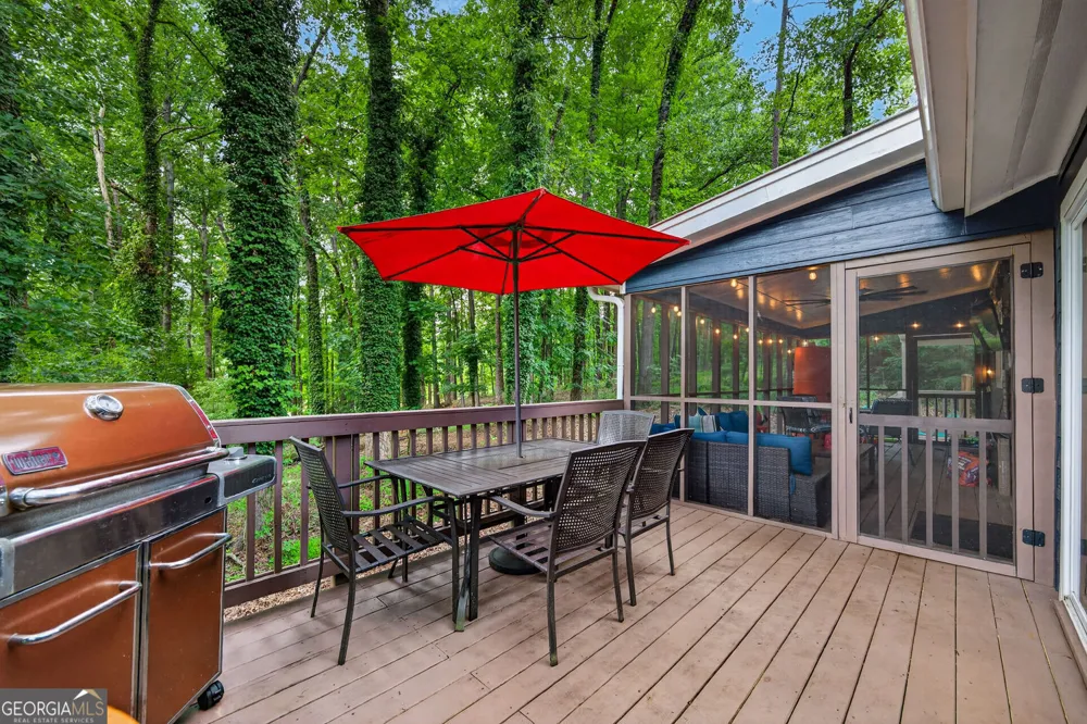 386 Longview DR Dawsonville, GA 30534