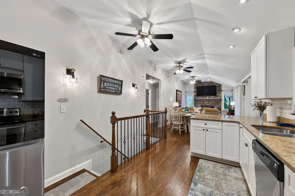 386 Longview DR Dawsonville, GA 30534