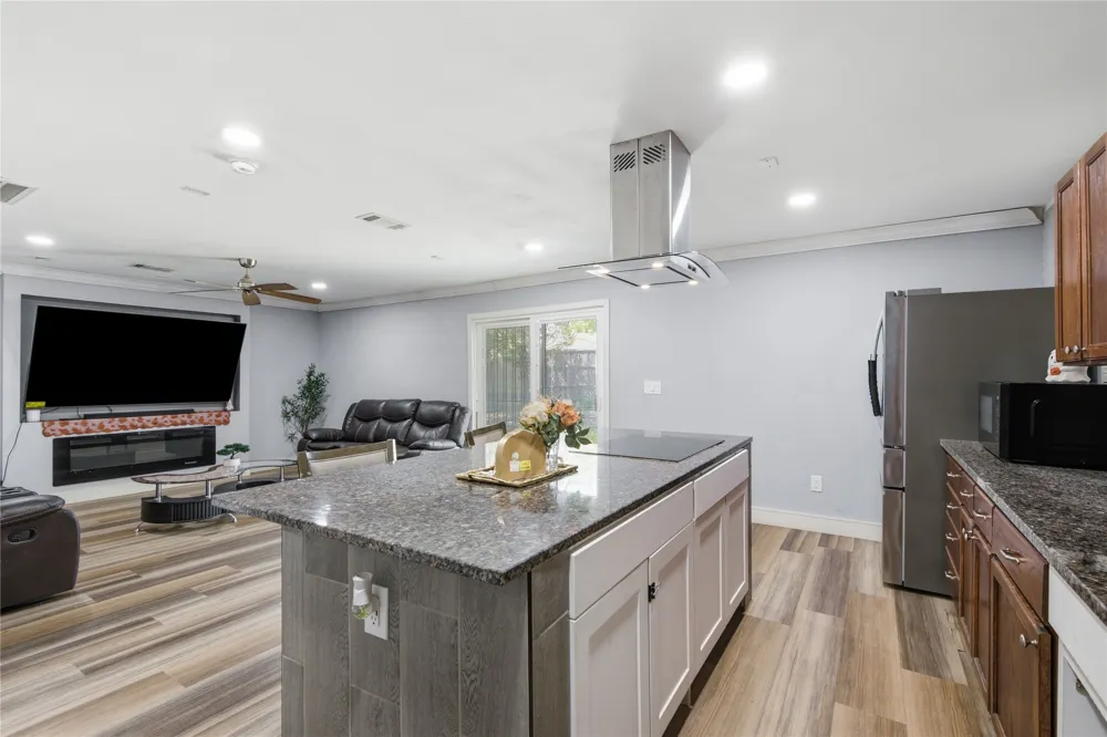 3156 Abbey Road Carrollton, TX 75007