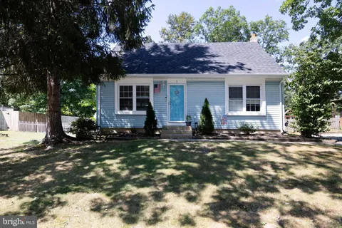 3 EAGLE COURT