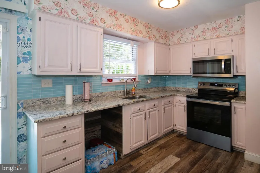 3 EAGLE COURT Sicklerville, NJ 08081