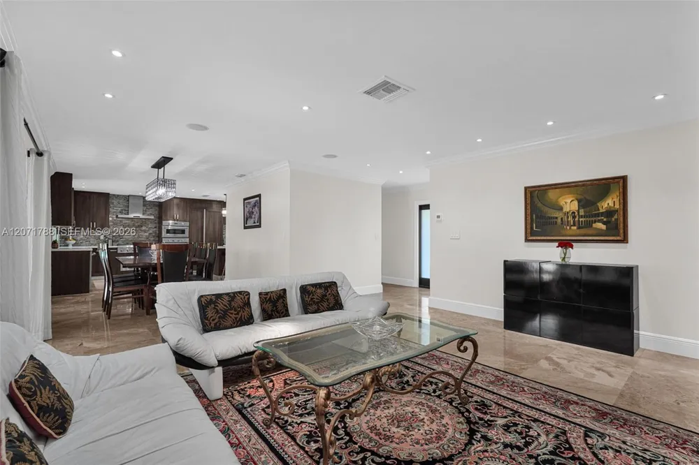 8520 SW 151st Street Palmetto Bay, FL 33158