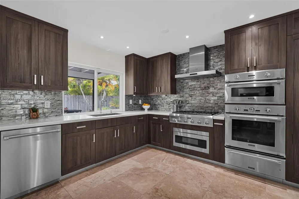 8520 SW 151st Street Palmetto Bay, FL 33158