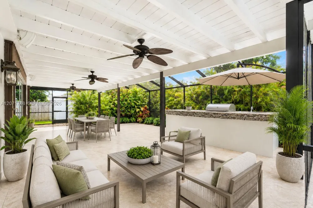 8520 SW 151st Street Palmetto Bay, FL 33158