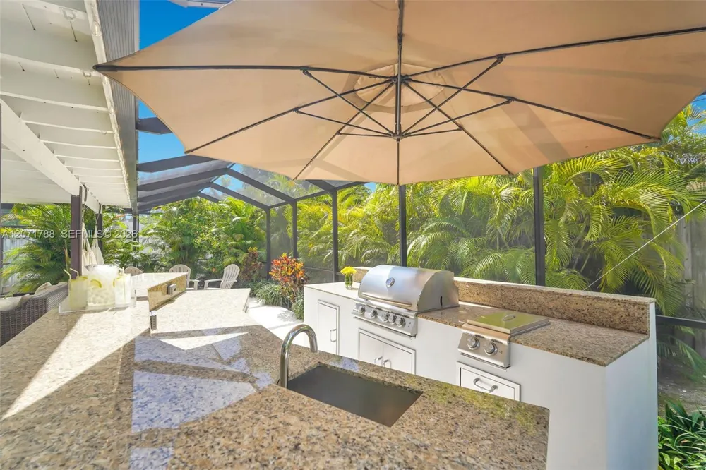 8520 SW 151st Street Palmetto Bay, FL 33158