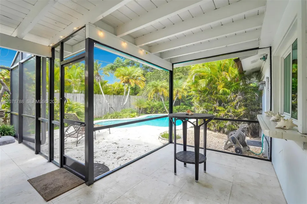 8520 SW 151st Street Palmetto Bay, FL 33158