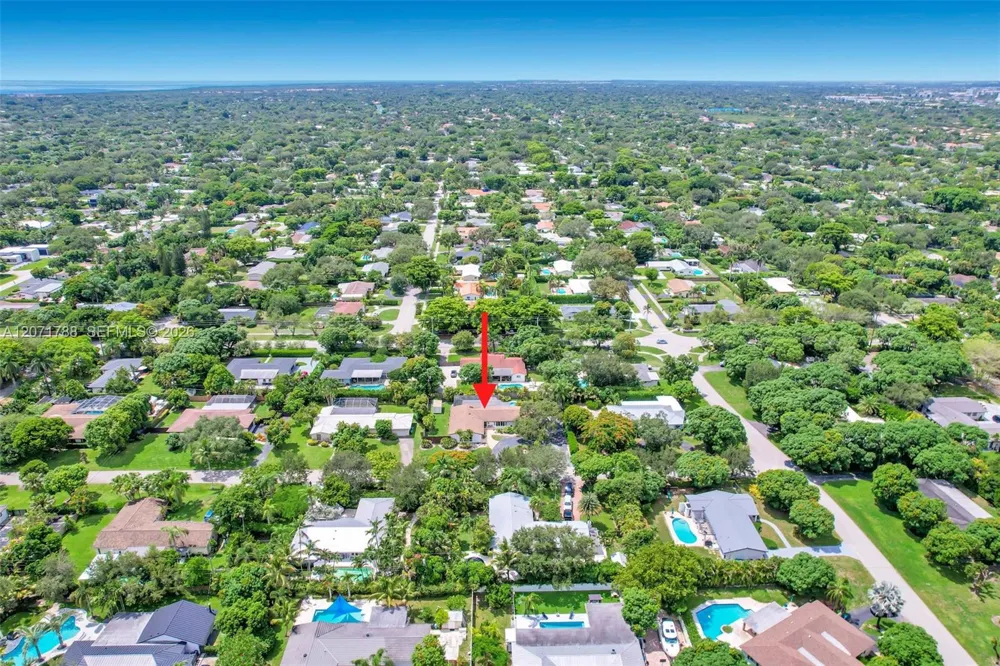 8520 SW 151st Street Palmetto Bay, FL 33158