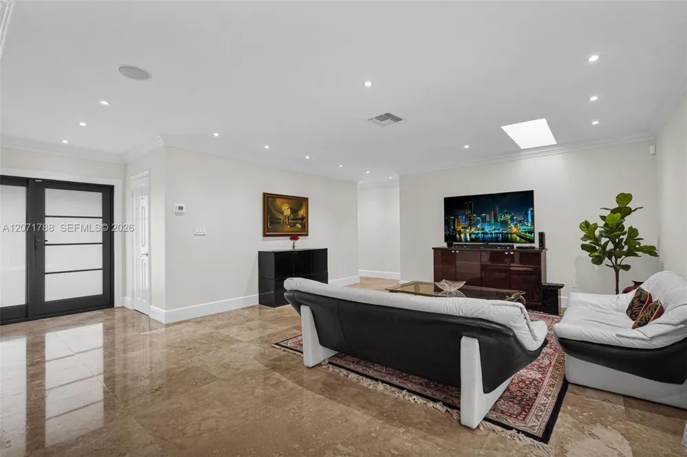 8520 SW 151st Street Palmetto Bay, FL 33158