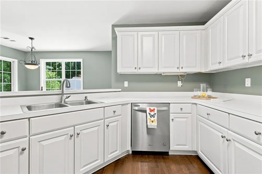 211 Westwind Drive Ball Ground, GA 30107