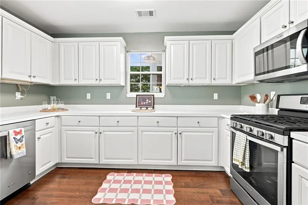 211 Westwind Drive Ball Ground, GA 30107