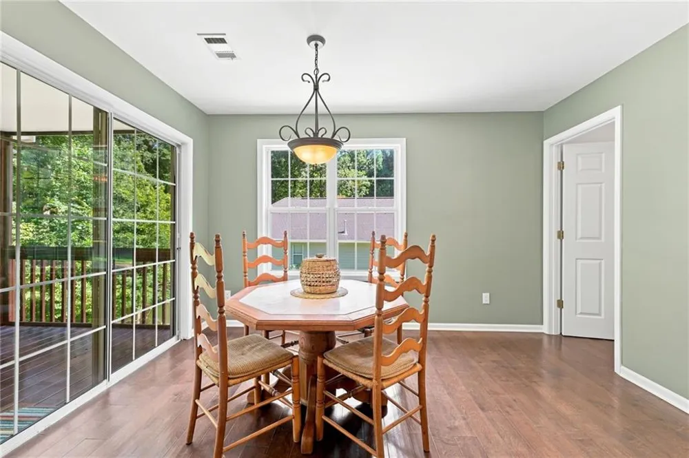 211 Westwind Drive Ball Ground, GA 30107