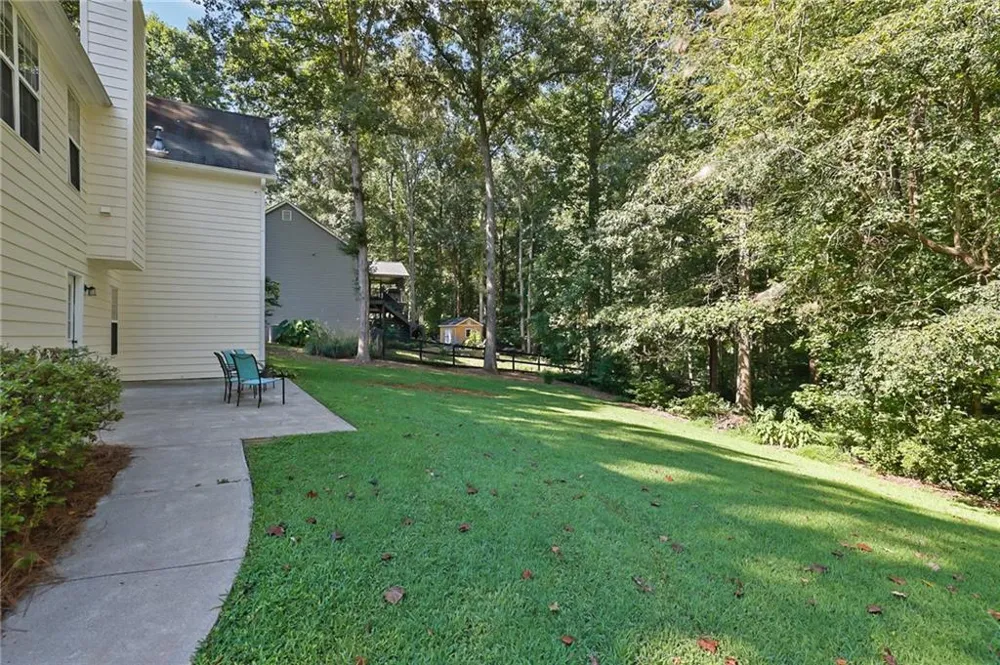 211 Westwind Drive Ball Ground, GA 30107