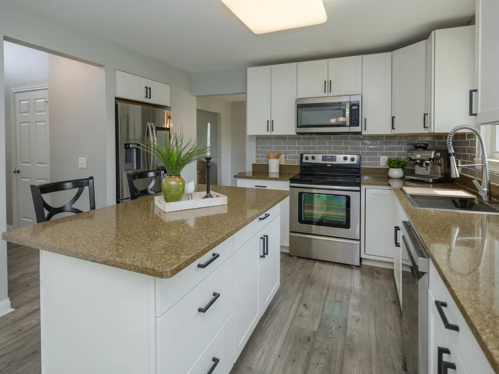 5824 Tradewind Drive Portage, MI 49024