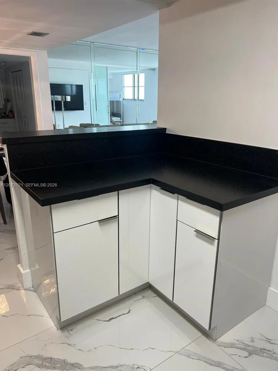 9273 Collins Ave #606 Surfside, FL 33154