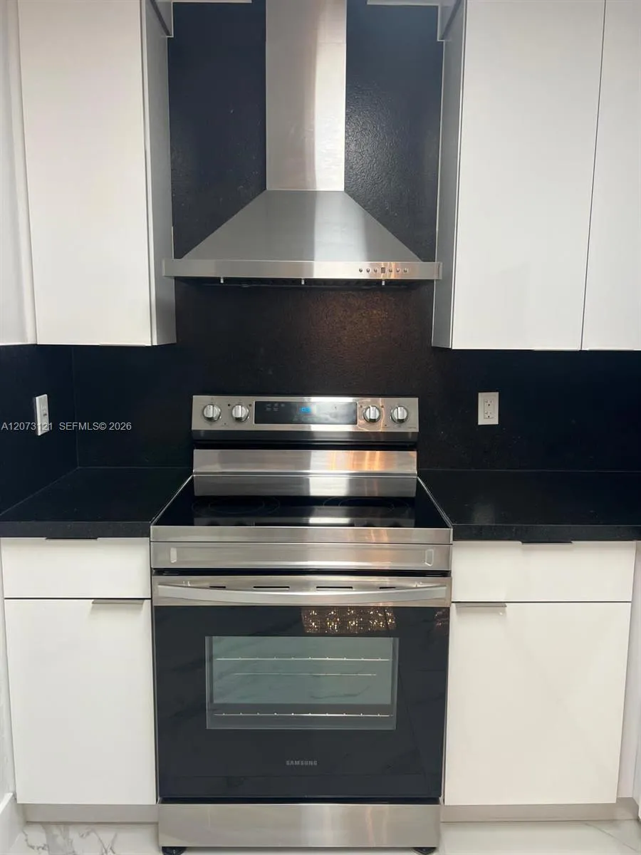 9273 Collins Ave #606 Surfside, FL 33154